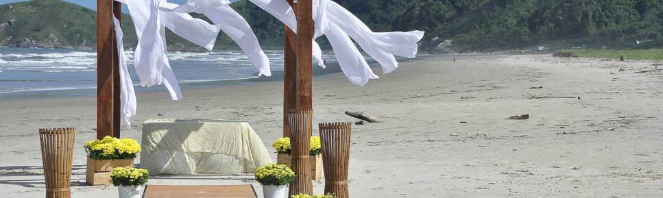 Mais um casamento sendo preparado na Ilha do Mel, no litoral do Paraná, no mesmo local onde casamos há 5 anos